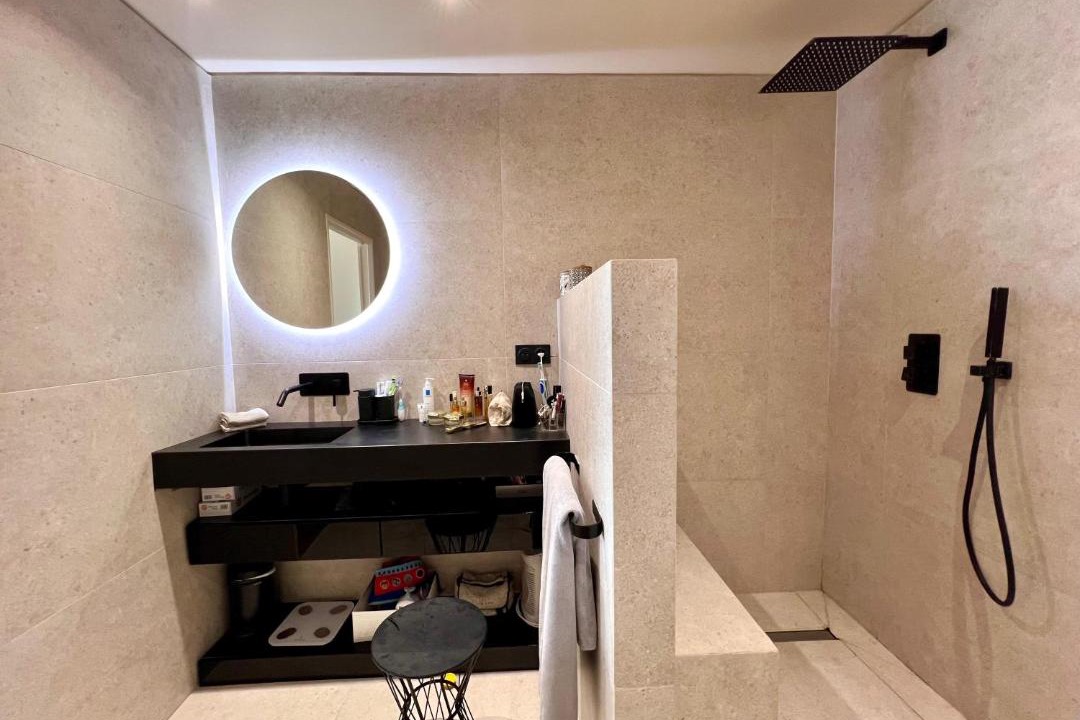 Photo of Bathroom in Prado - Republique