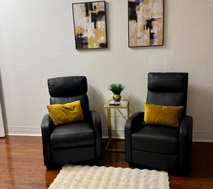 Photo of Livingroom in Azalea Park