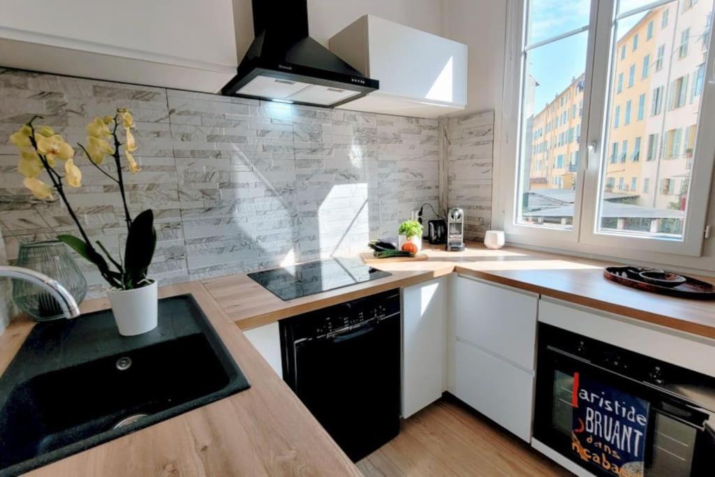 Photo of Kitchen in Quartier du Port