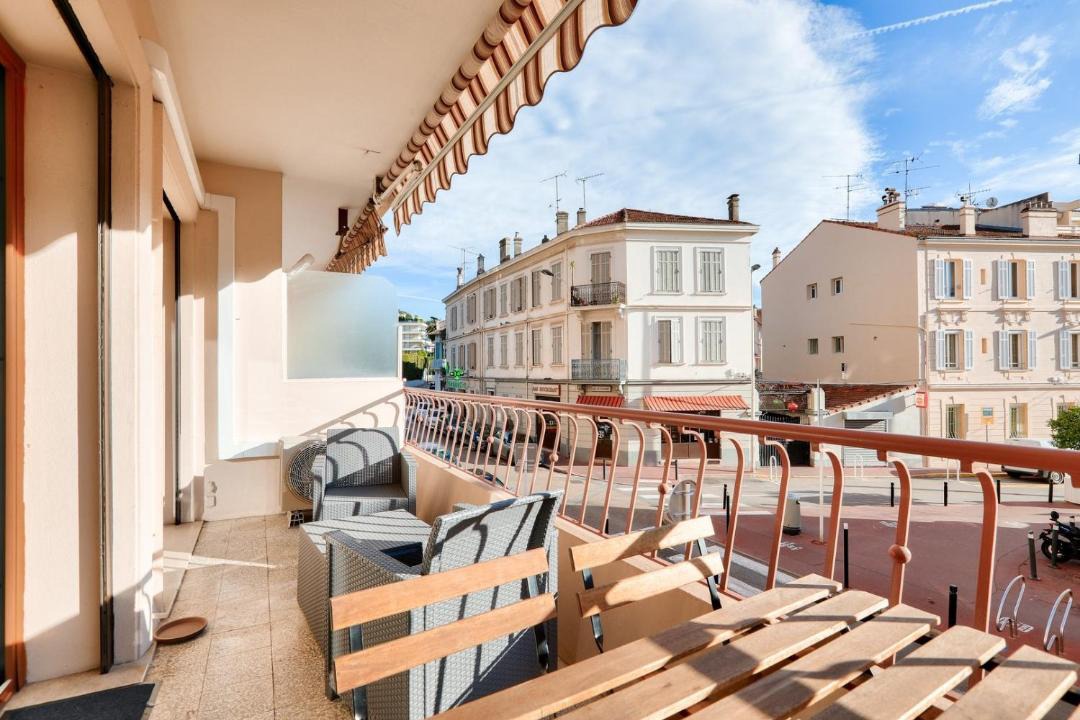 Photo of Patio Balcony in California - Pezou