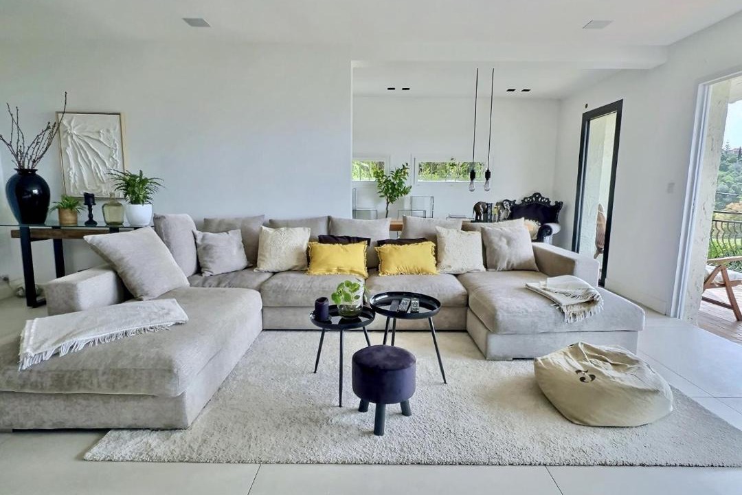 Photo of Livingroom in La Croix des Gardes