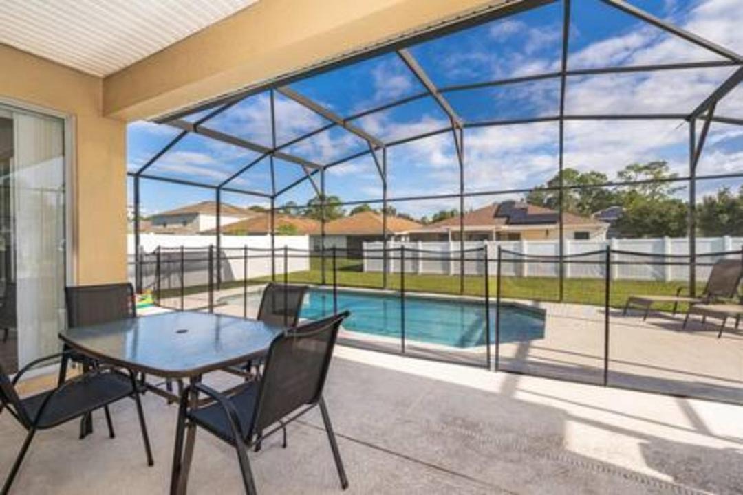 Photo of Patio Balcony in Crystal Cove