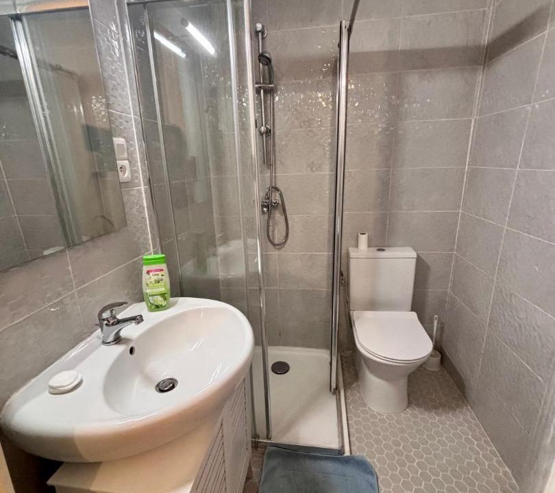 Photo of Bathroom in Vernier