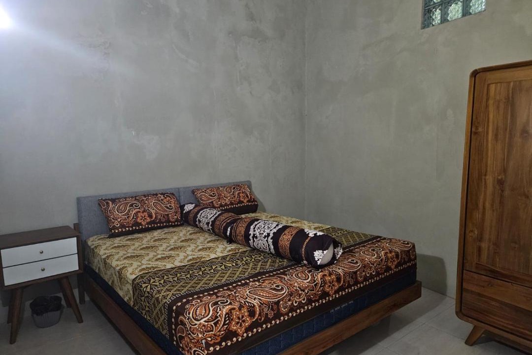 Photo of Bedroom in Temon