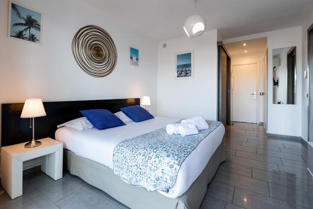 Photo of Others in Juan-les-Pins