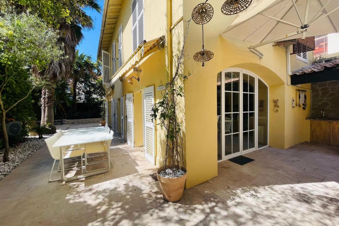 Photo of Others in Juan-les-Pins