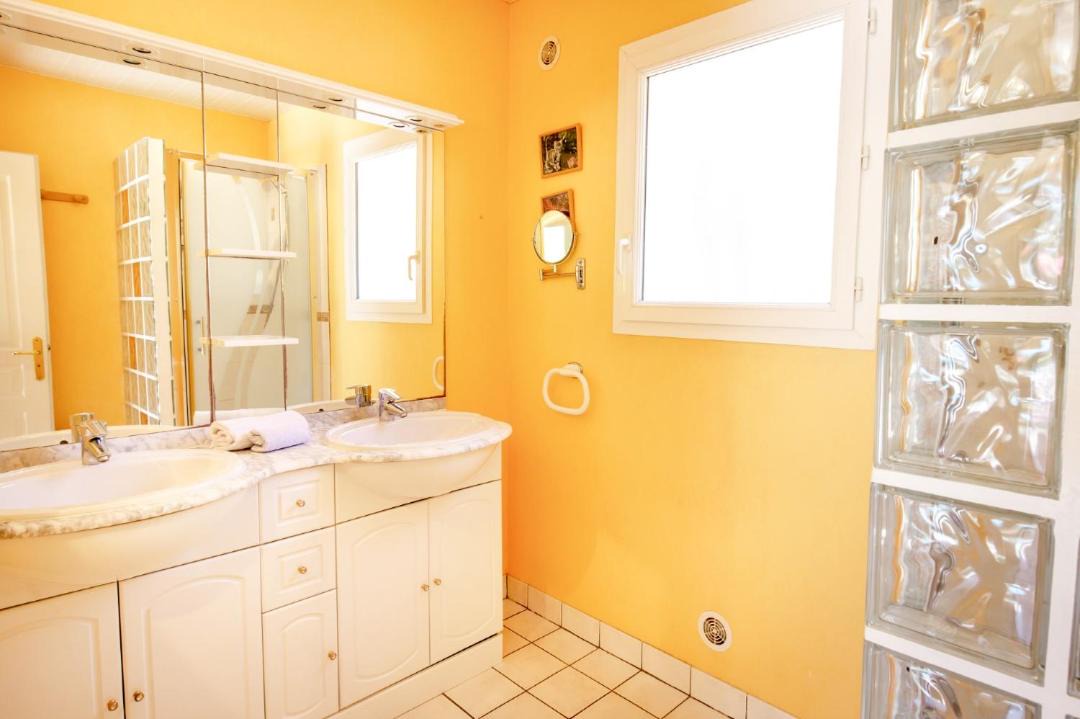 Photo of Bathroom in Les Adrets-de-l'Esterel