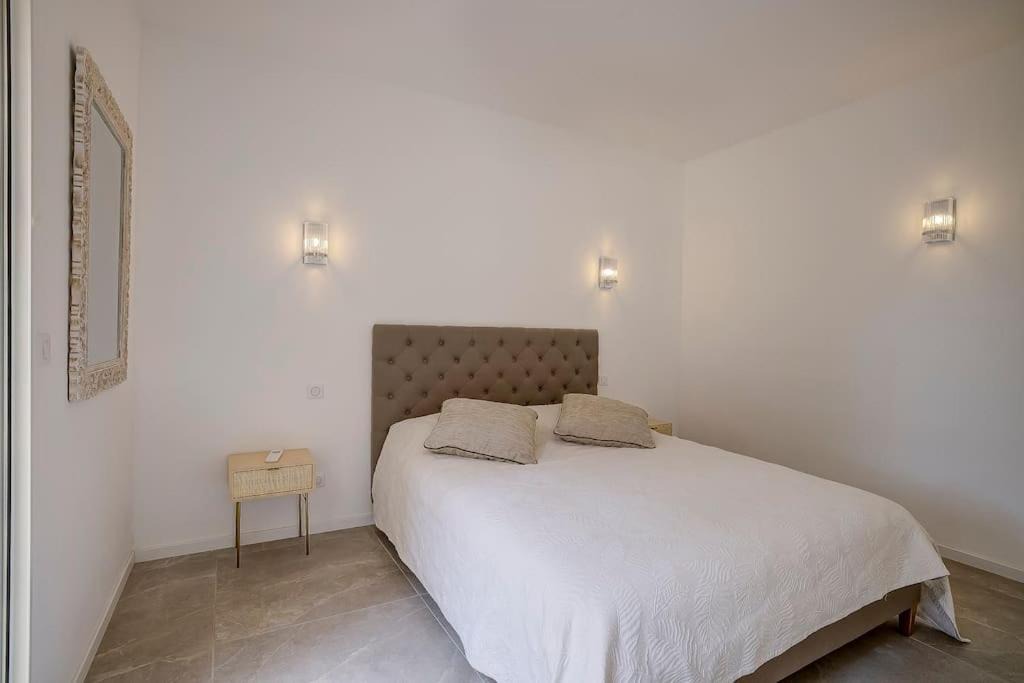 Photo of Bedroom in Vallauris