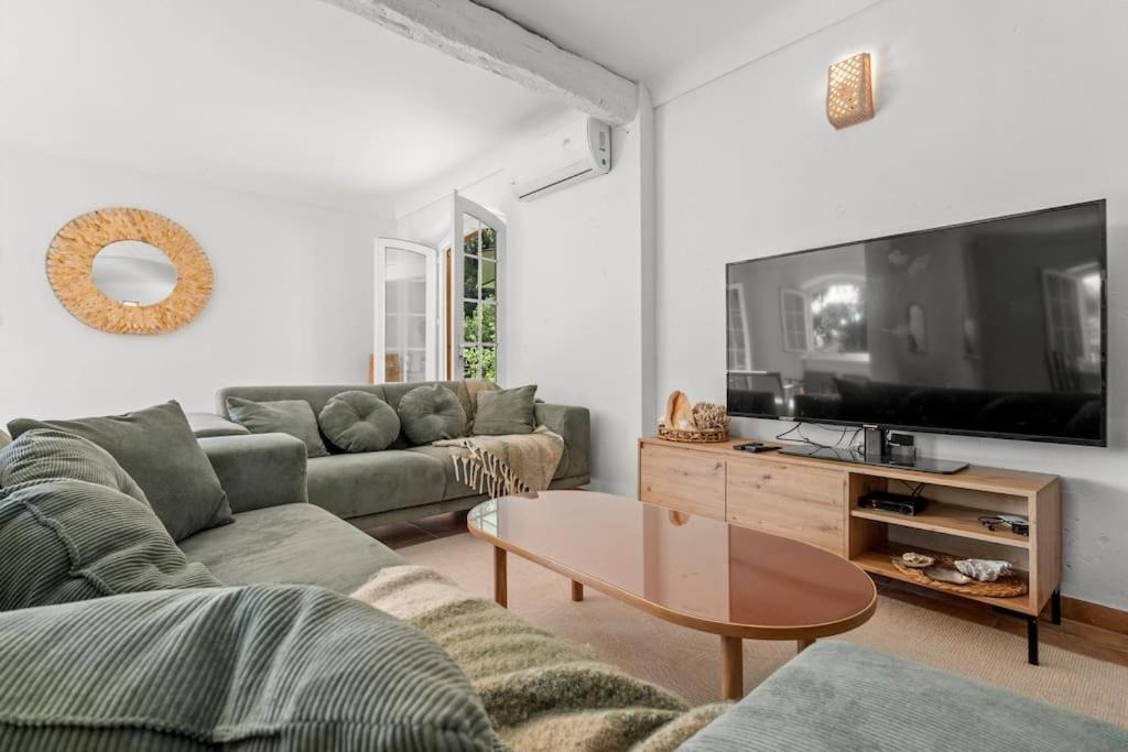 Photo of Livingroom in Theoule-sur-Mer