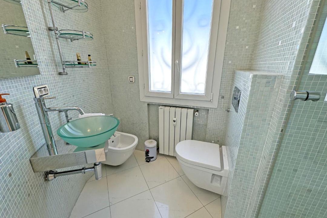 Photo of Bathroom in Les Baumettes