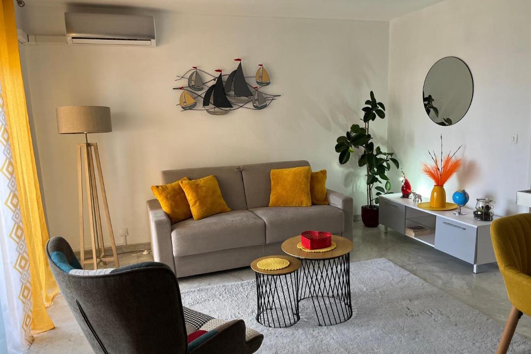 Photo of Livingroom in Fabron