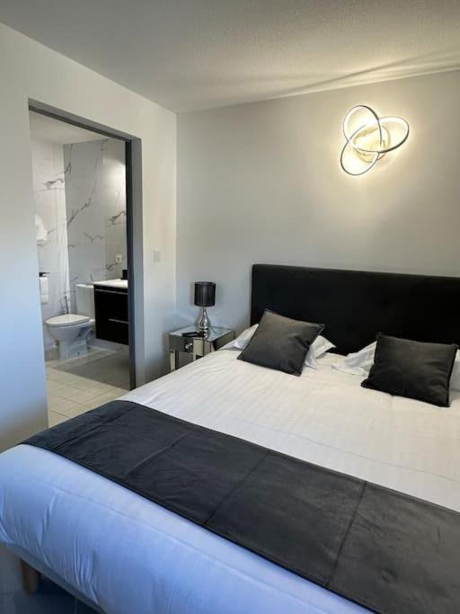 Photo of Bedroom in Frejus Plage