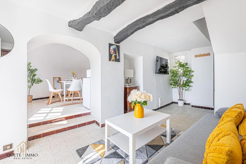 Photo of Livingroom in Peille