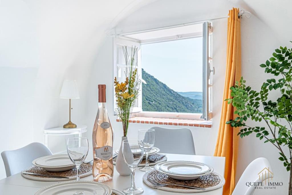 Photo of Livingroom in Peille