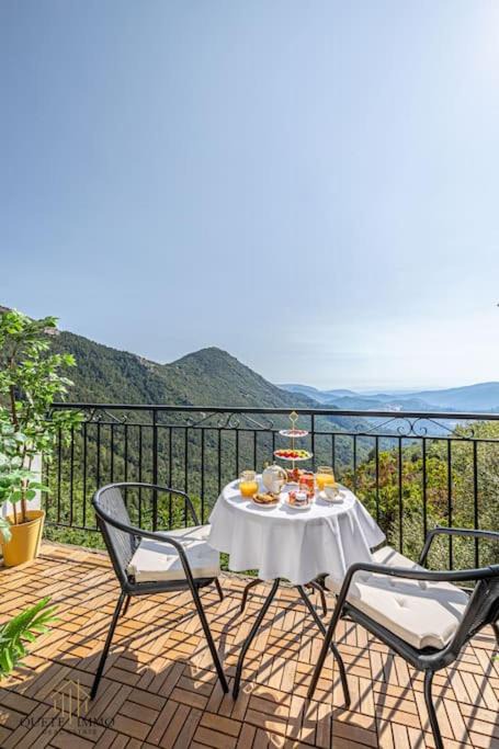 Photo of Patio Balcony in Peille