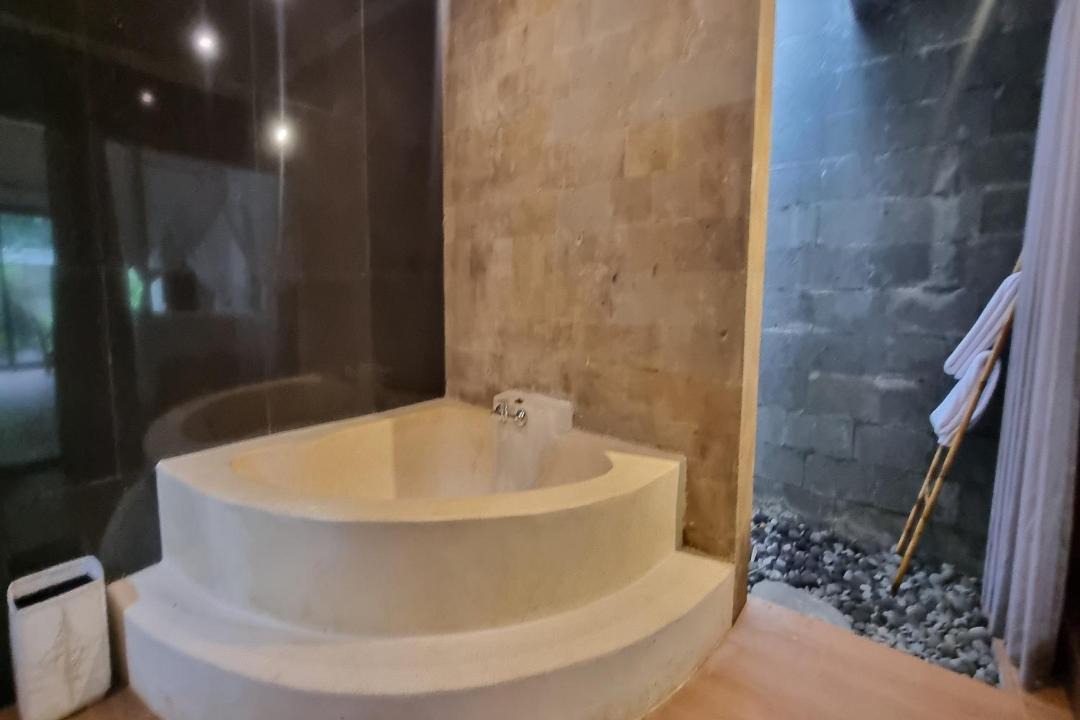 Photo of Bathroom in Keliki