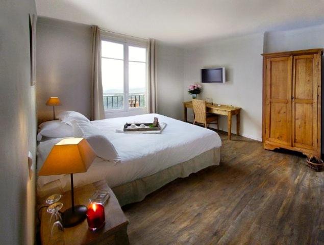 Photo of Bedroom in Tourrettes-sur-Loup