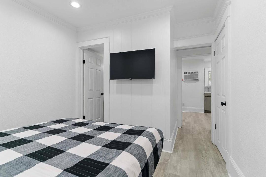 Photo of Bedroom in Lake Eola Heights