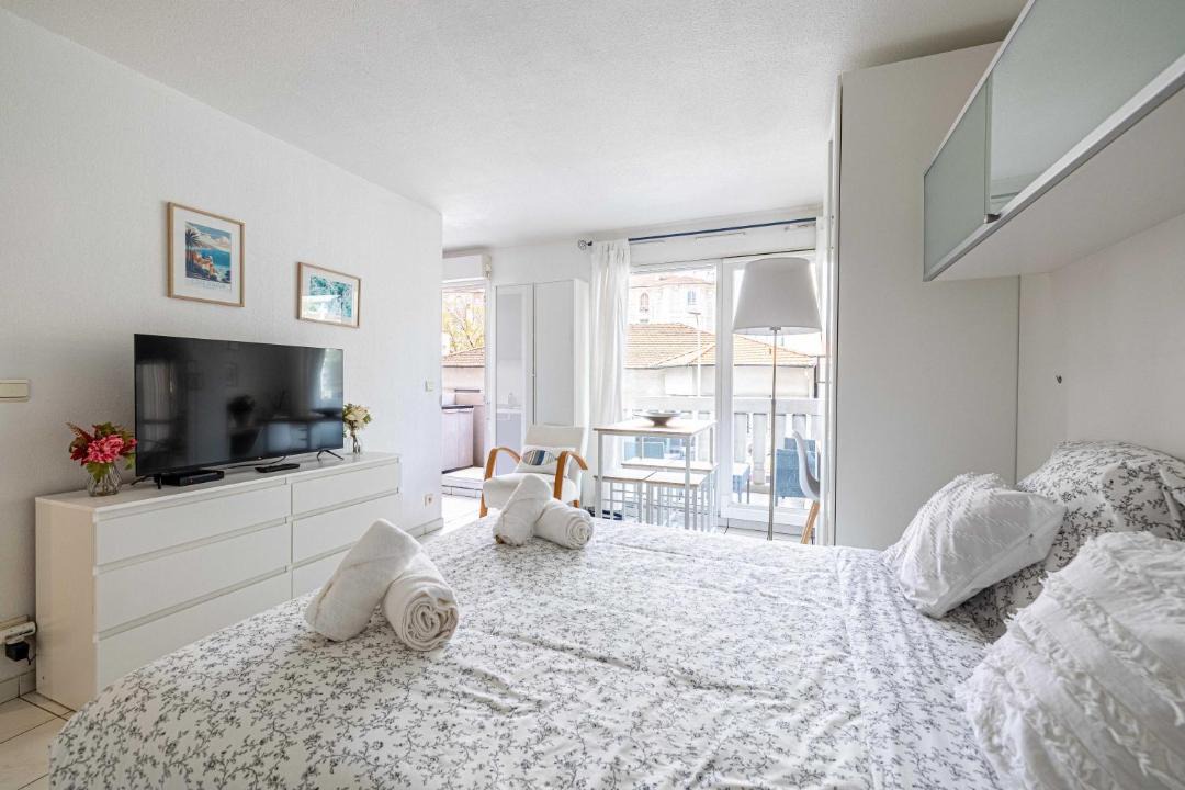 Photo of Bedroom in Les Baumettes