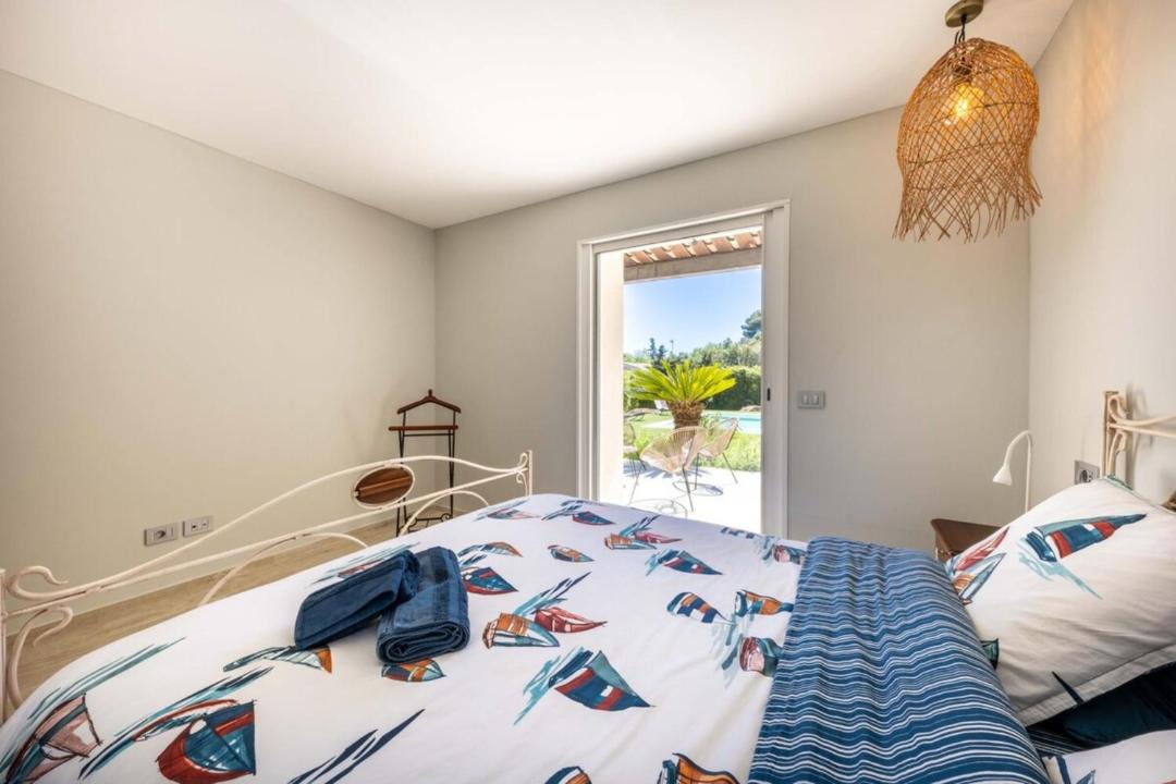 Photo of Bedroom in Villeneuve-Loubet