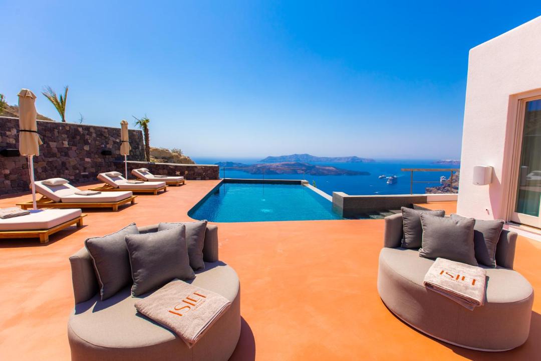 Photo of Others in Fira