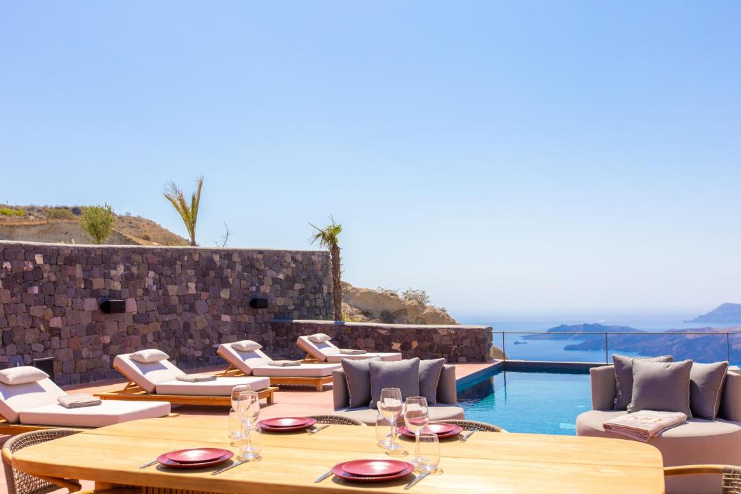 Photo of Others in Fira