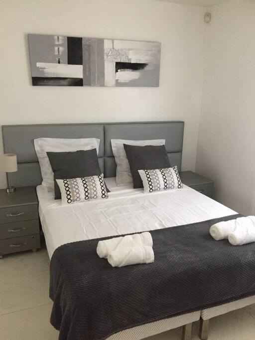Photo of Bedroom in California - Pezou