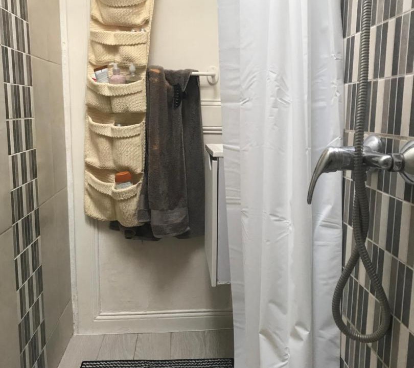Photo of Bathroom in Vernier