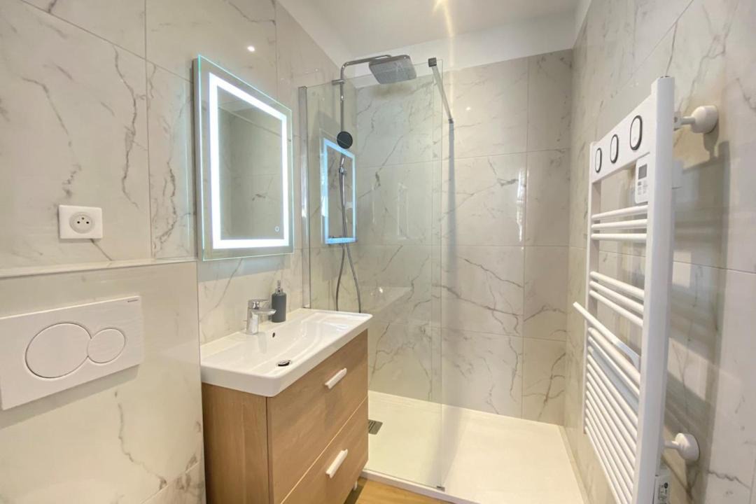 Photo of Bathroom in Antibes City Centre