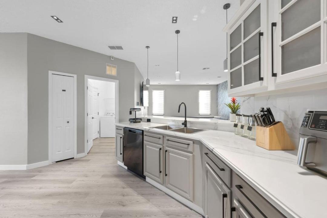 Photo of Kitchen in Crescent Lakes