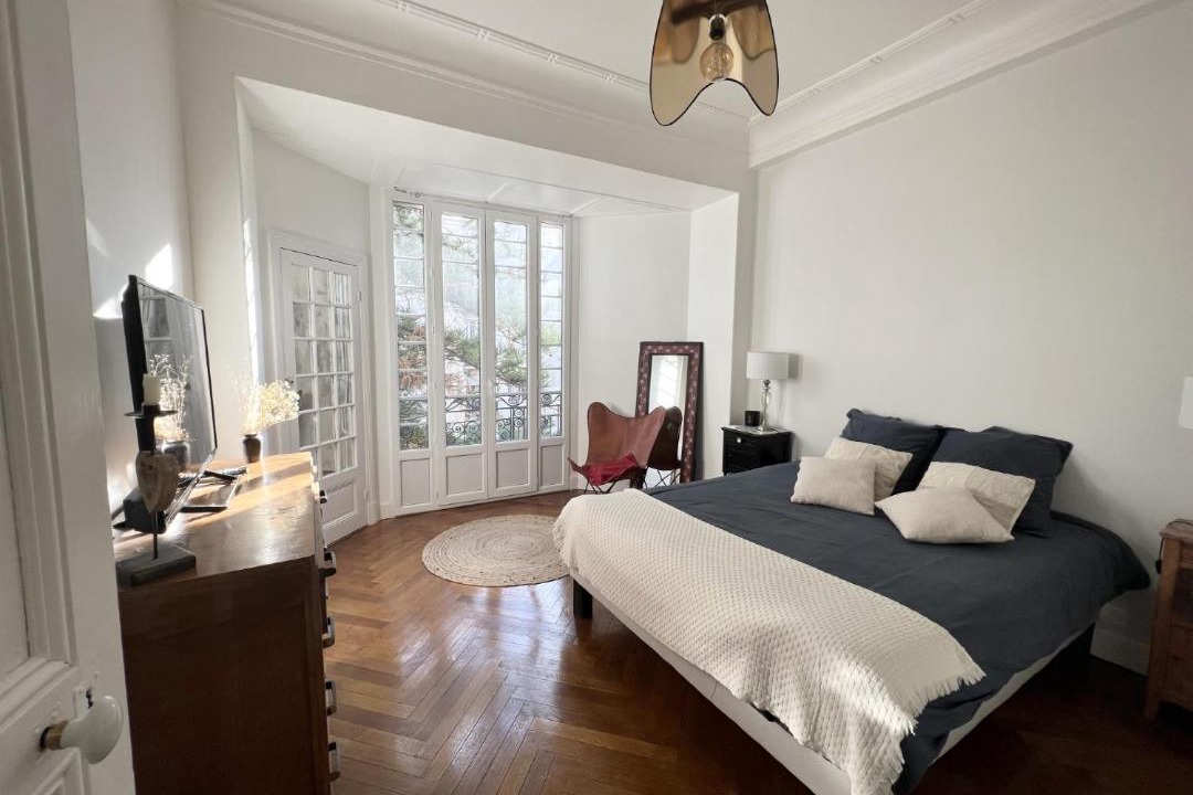 Photo of Bedroom in Musicians Quarter