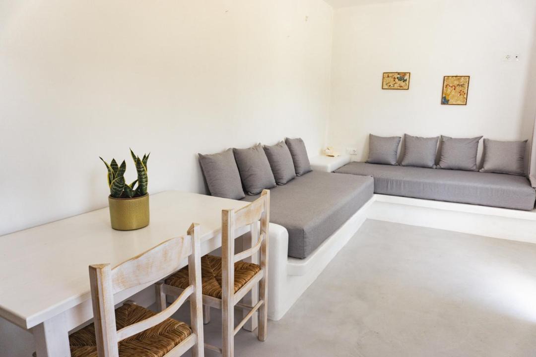 Photo of Livingroom in Exo Gialos