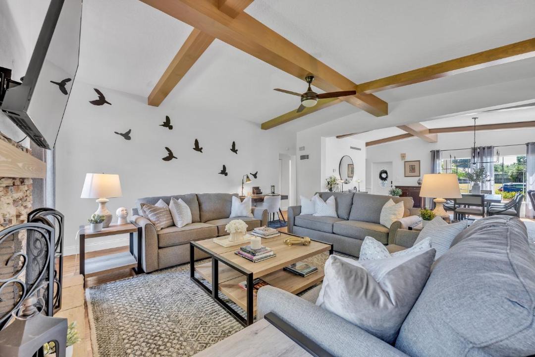 Photo of Livingroom in Forest City