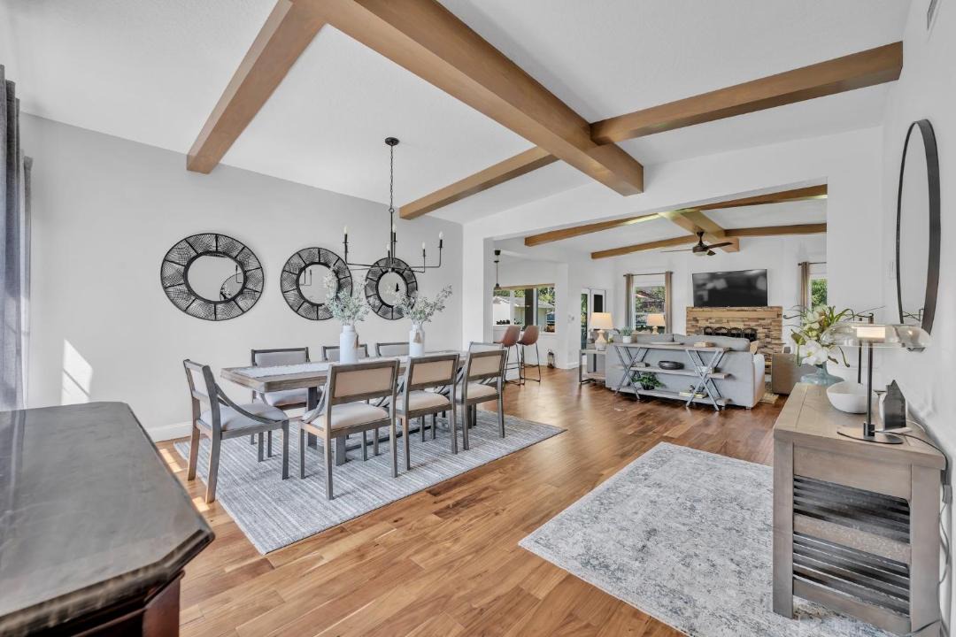 Photo of Livingroom in Forest City