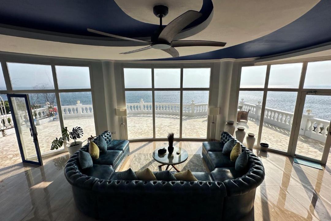 Photo of Livingroom in Mushroom Bay