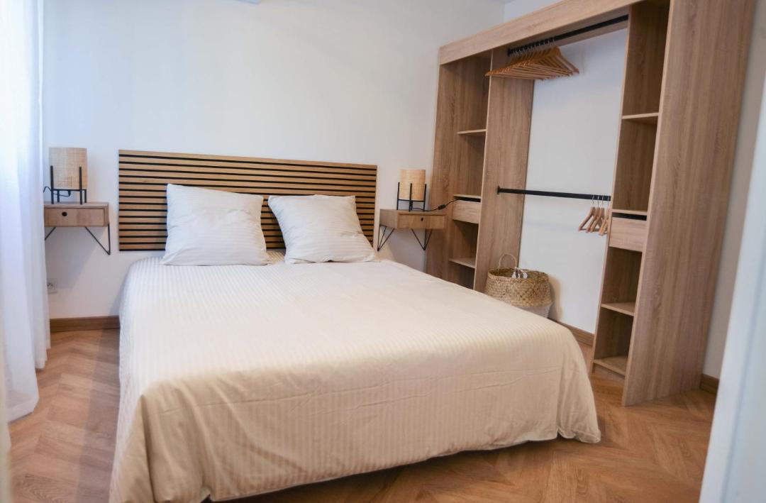 Photo of Bedroom in Les Baumettes