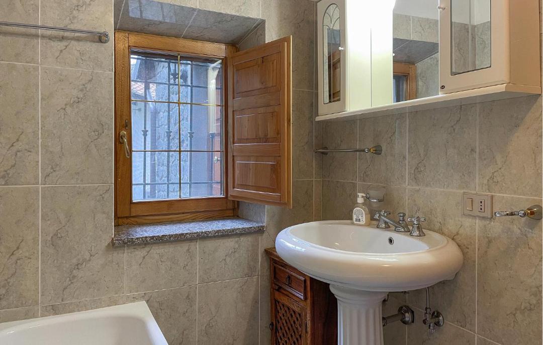 Photo of Bathroom in Prota