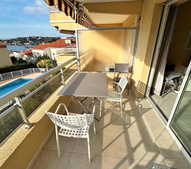 Photo of Patio Balcony in Boulouris-sur-Mer