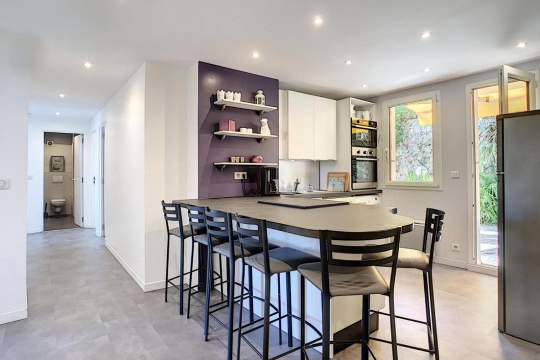 Photo of Livingroom in Antibes City Centre