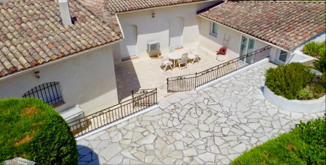 Photo of Buildings in Mouans-Sartoux