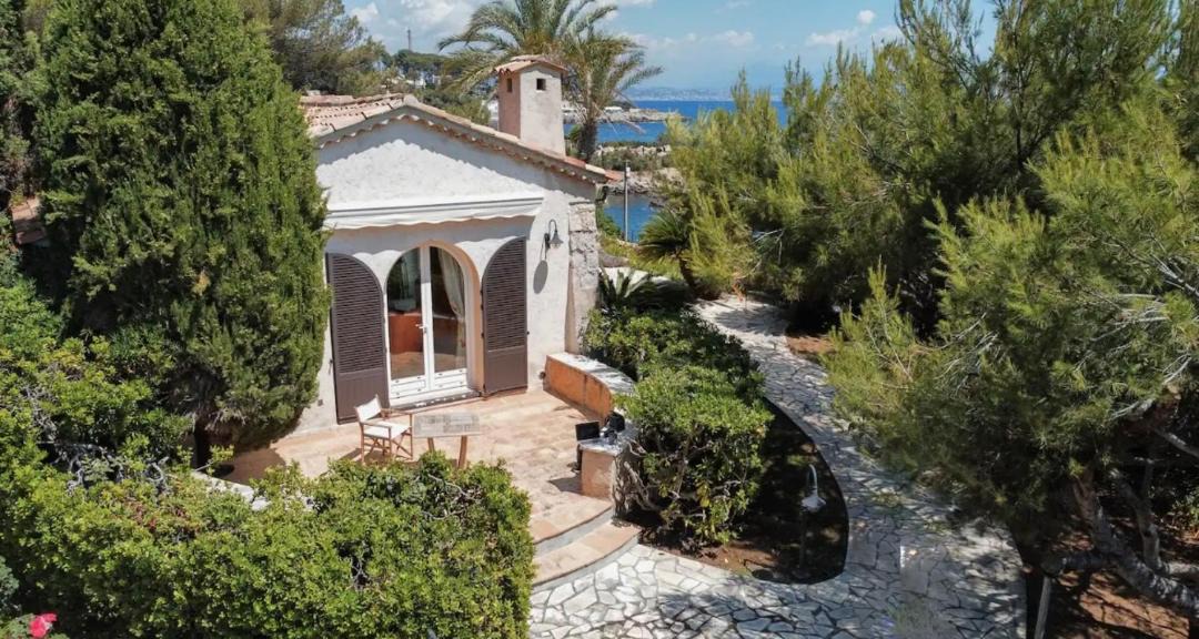 Photo of Buildings in Cap-d'Antibes