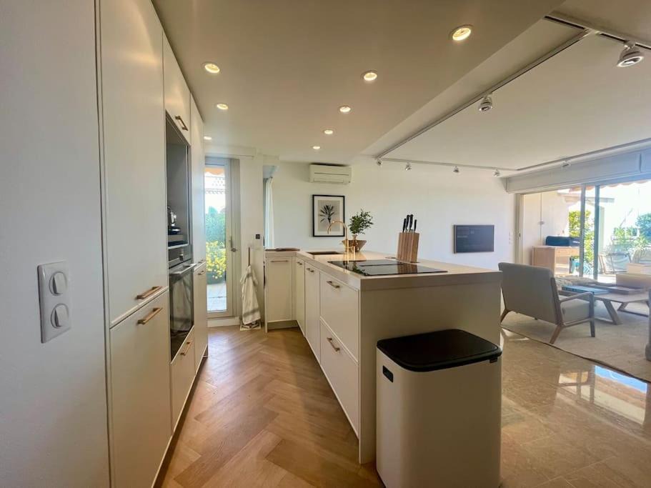 Photo of Livingroom in Cannes La Bocca