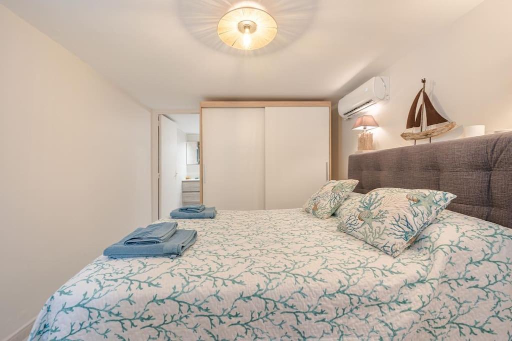 Photo of Bedroom in Cap-Ferrat