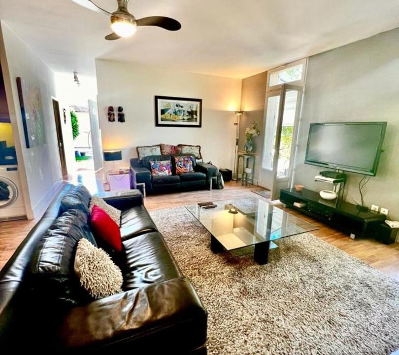 Photo of Livingroom in Antibes City Centre