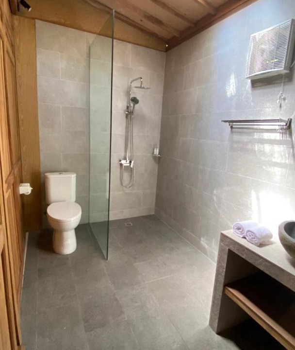 Photo of Bathroom in Sambirenteng