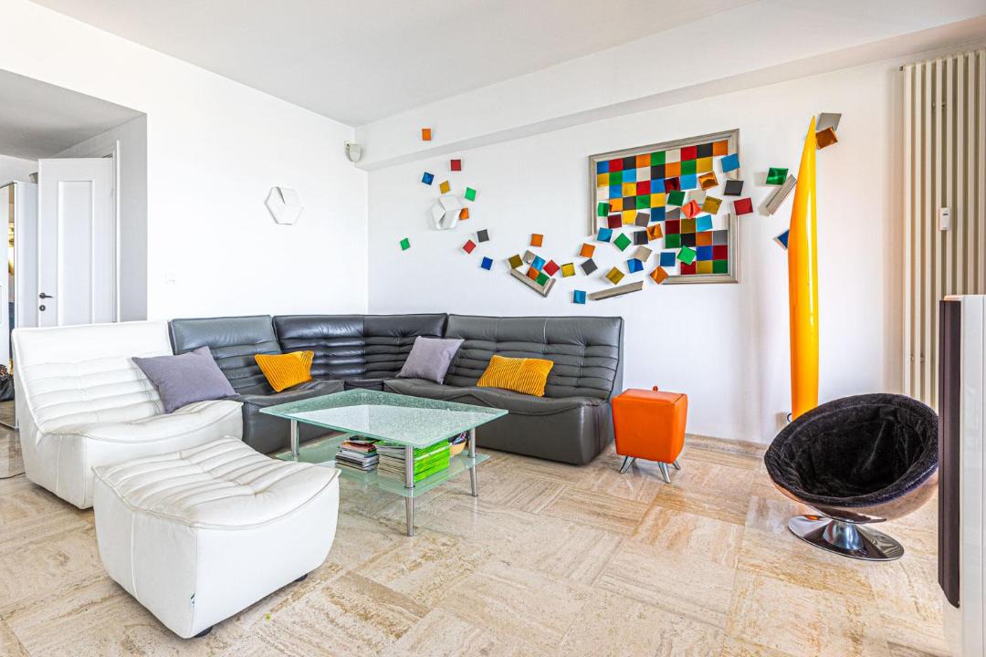 Photo of Livingroom in Eze