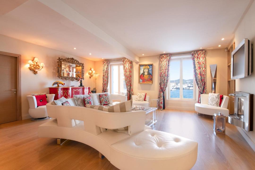Photo of Livingroom in Saint-Tropez City Centre