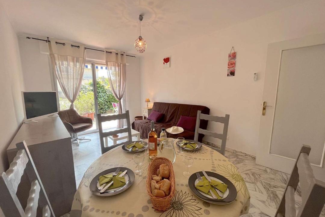 Photo of Livingroom in Frejus Plage