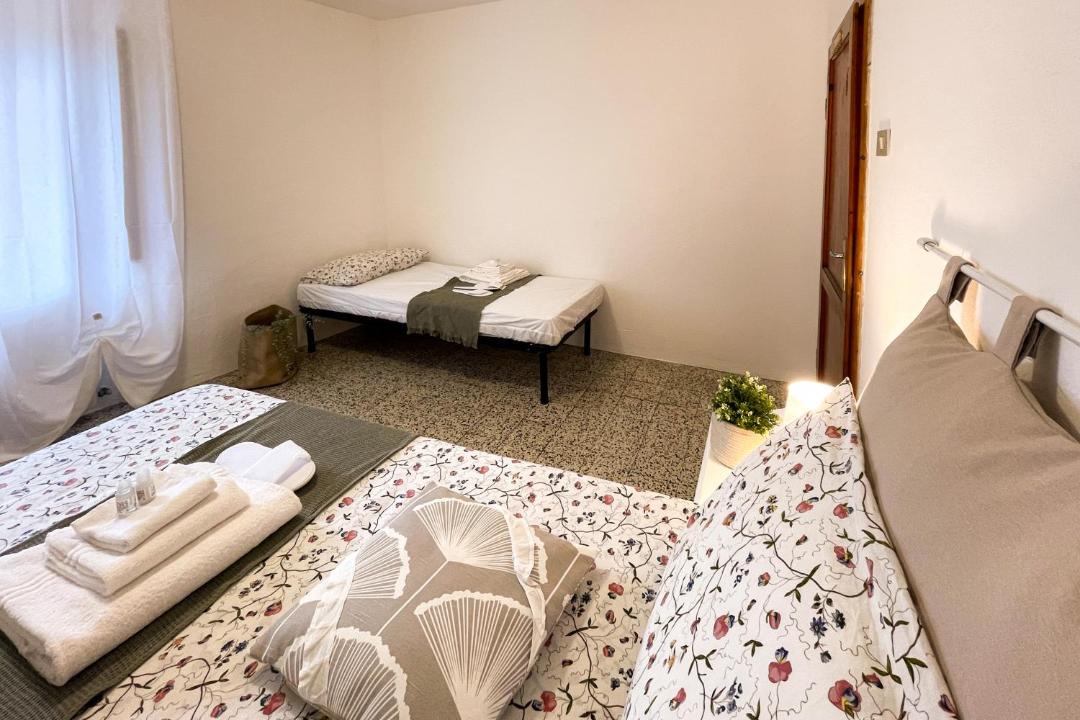 Photo of Bedroom in Castellina Marittima