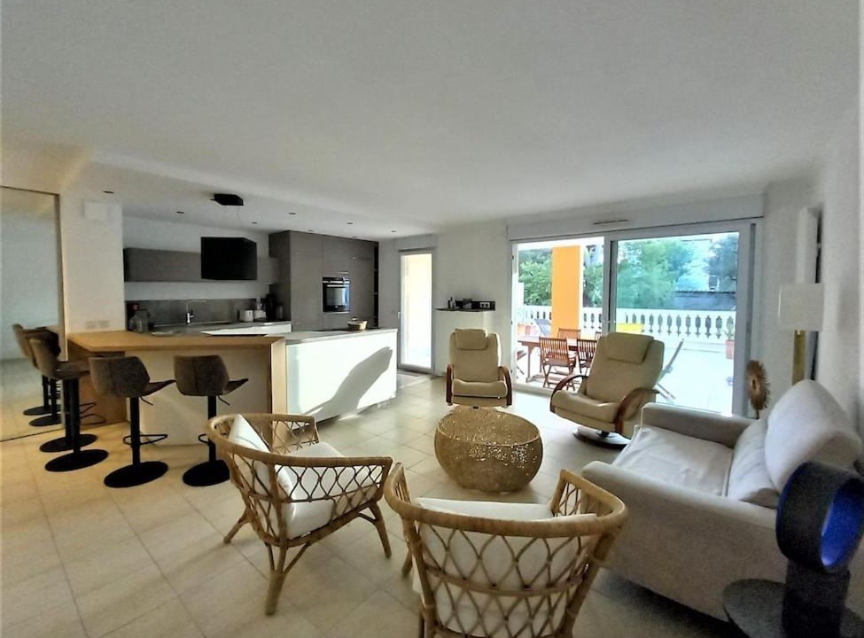 Photo of Livingroom in Saint-Aygulf